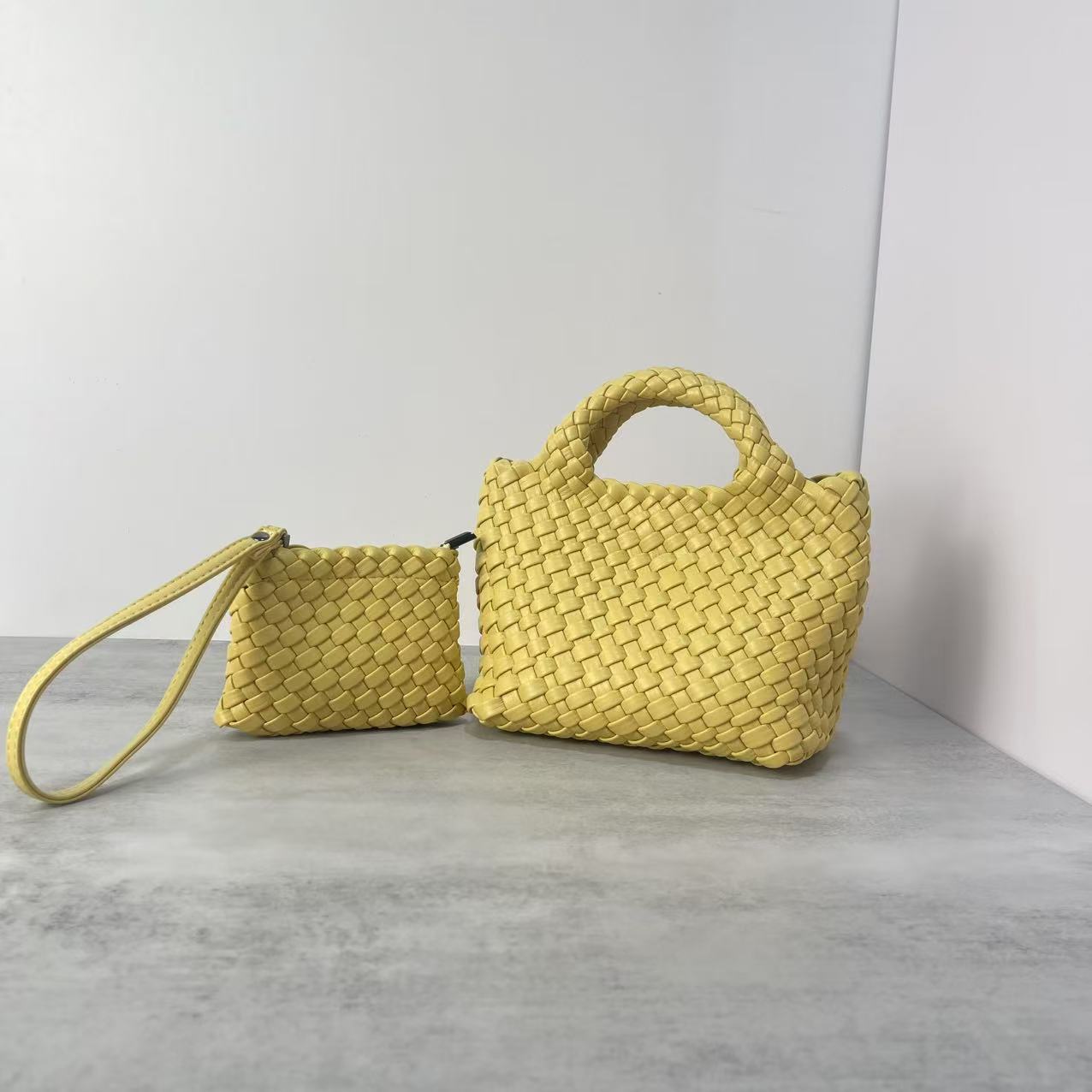 British Niche Hand-woven Mini High-grade Vegetable Phone Bags