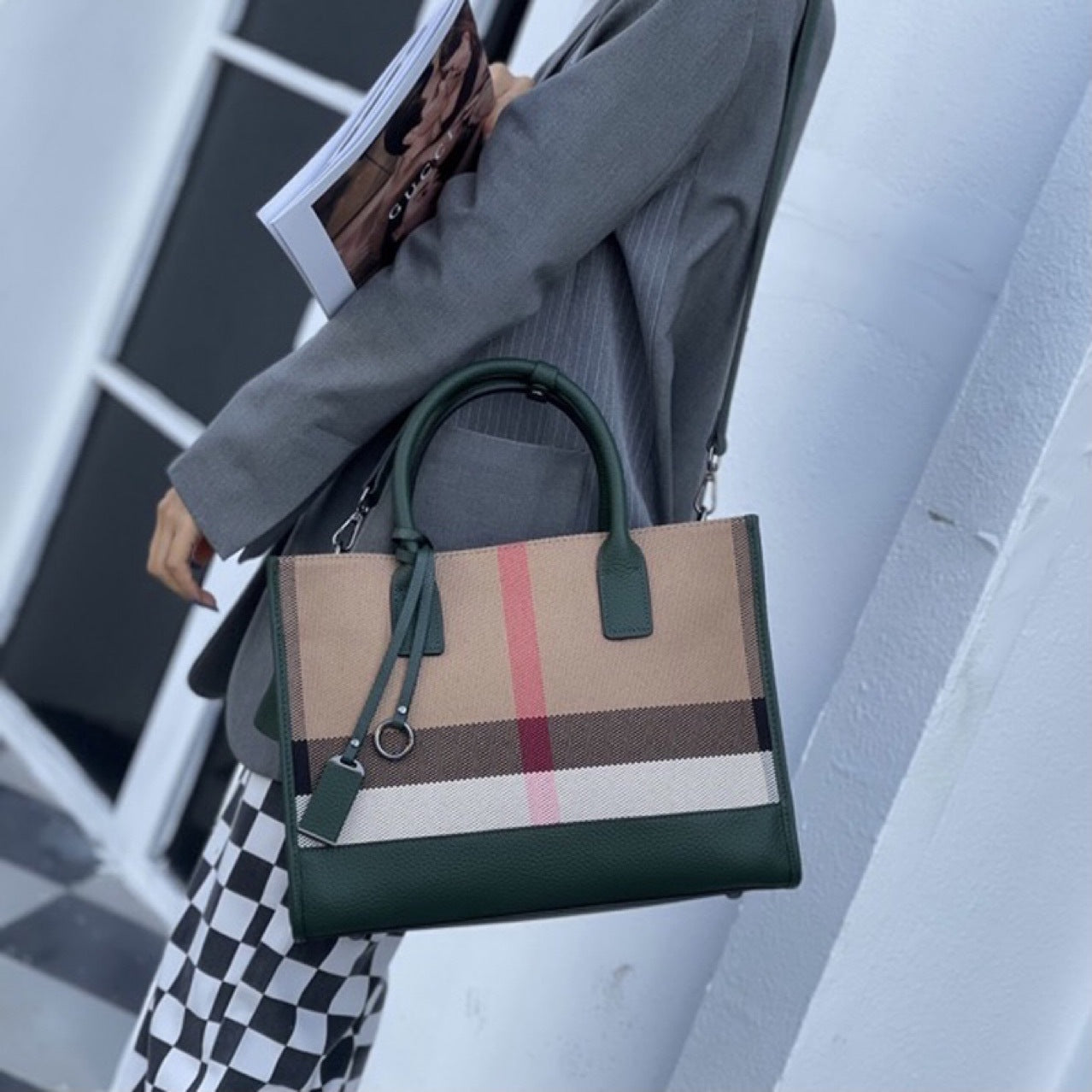 Women's Fashionable Genuine Leather Plaid Cowhide Big Handbags