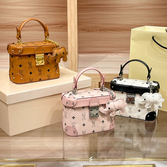 Women's Trendy Fashionable Stylish Cute Pink Design Handbags