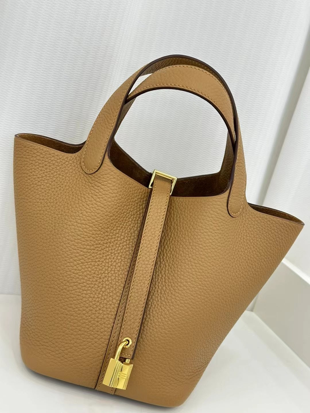 Women's First Layer Litchi Pattern Genuine Leather Bags
