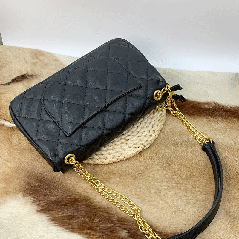 Women's Cowhide Diamond Pattern Fashionable Genuine Leather Classic Style Bags