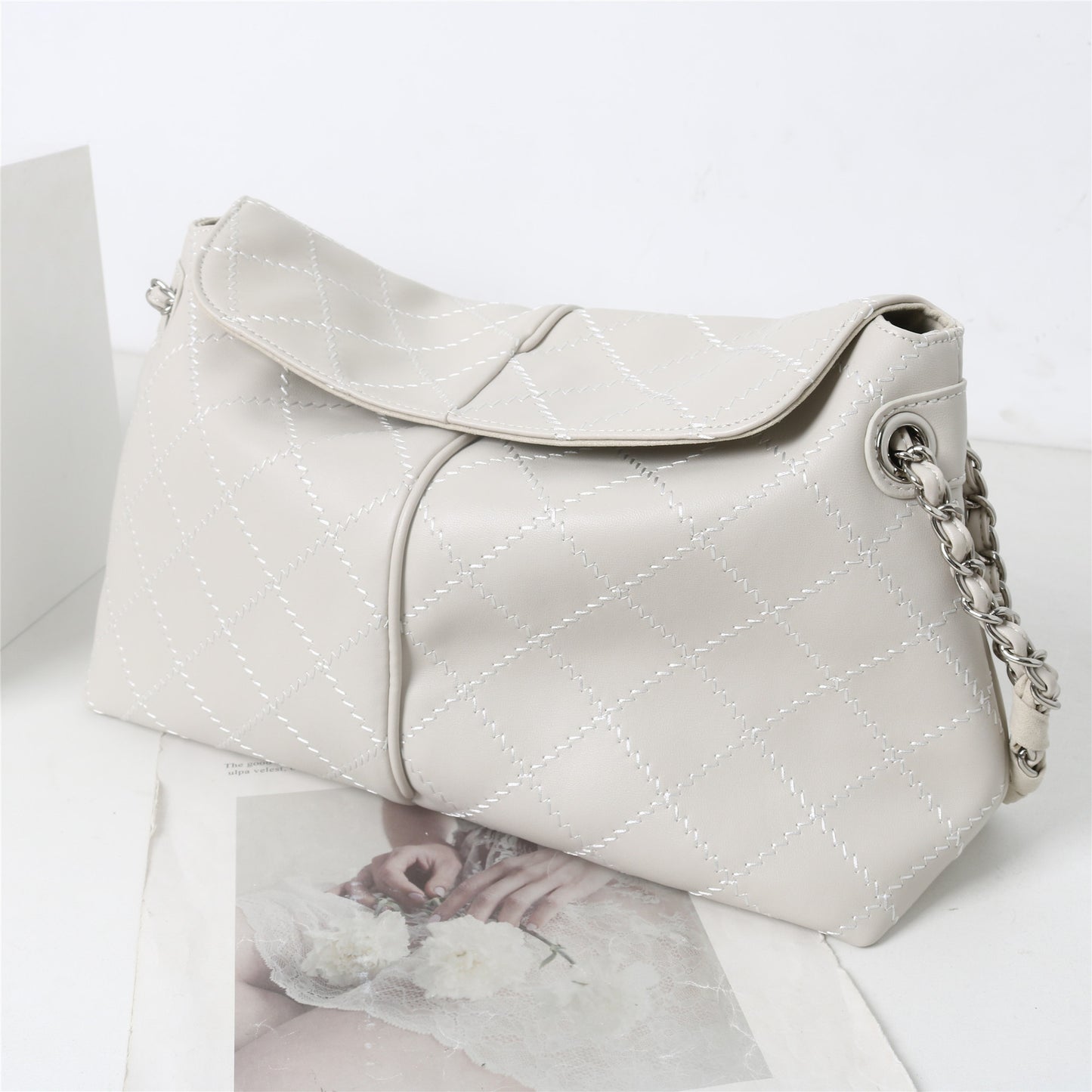 Women's Cowhide Genuine Leather Rhombus Chain Design Crossbody Bags