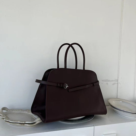 Women's Cowhide Large Capacity Niche Commuter Shoulder Bags