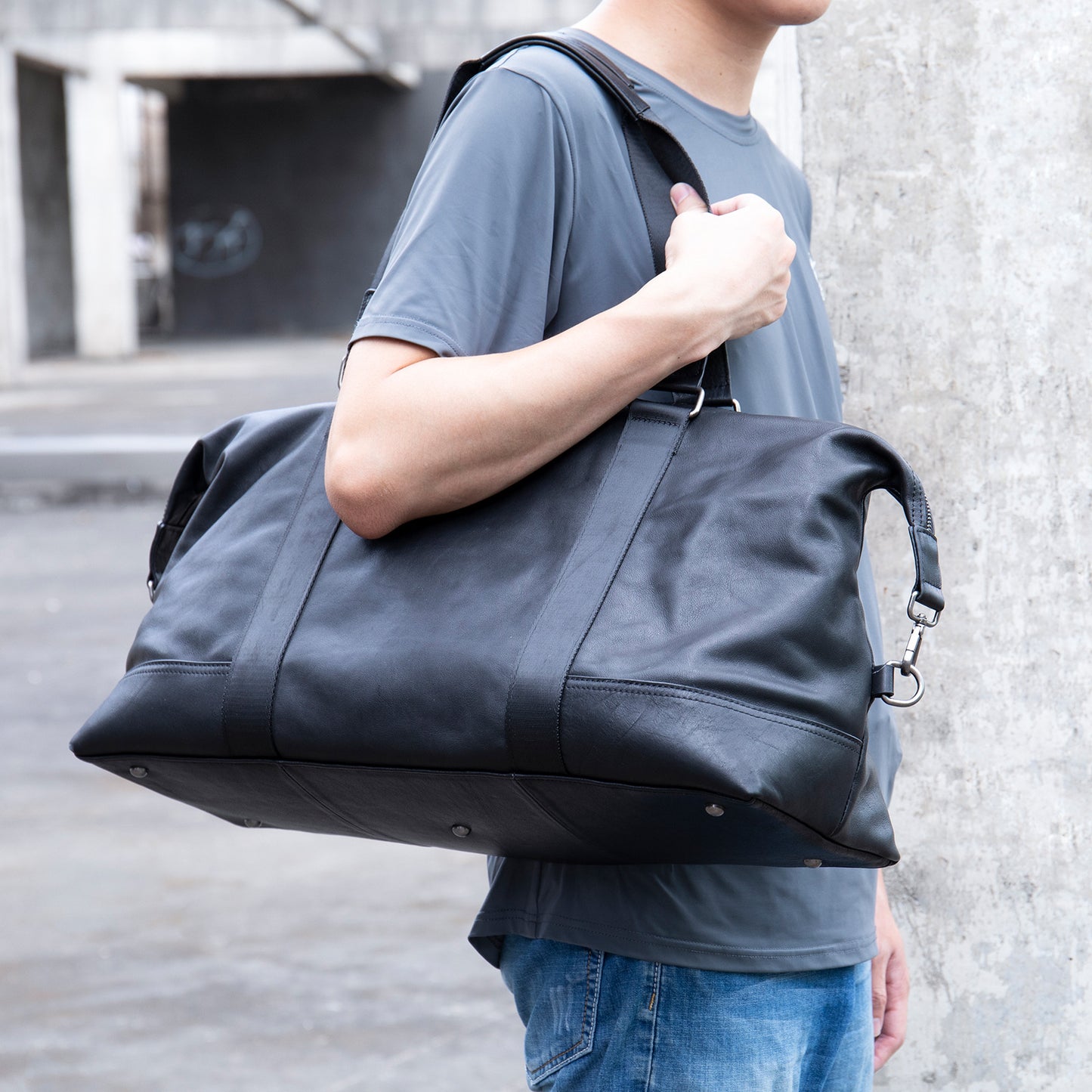 Men's Leather Large Capacity Short-distance Business Trip Travel Bags