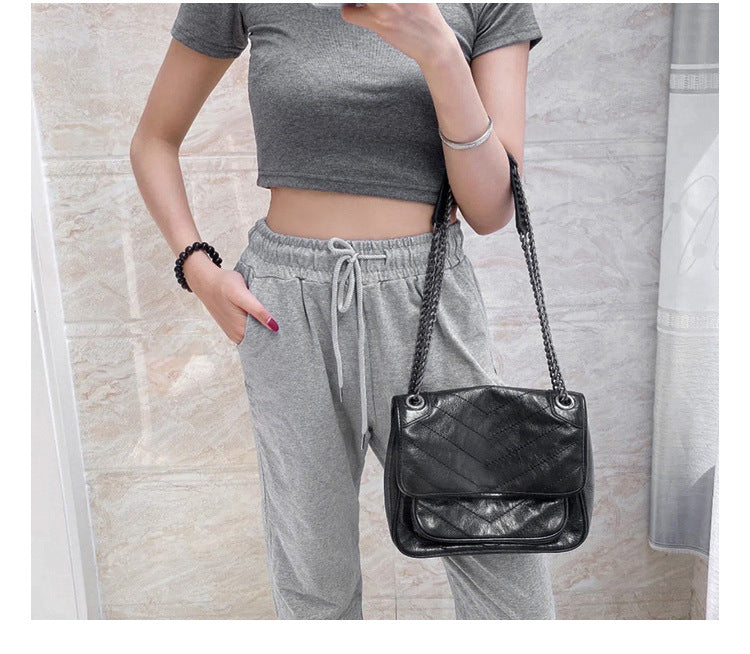 Women's Oil Wax Cowhide Retro Double Chain Shoulder Bags