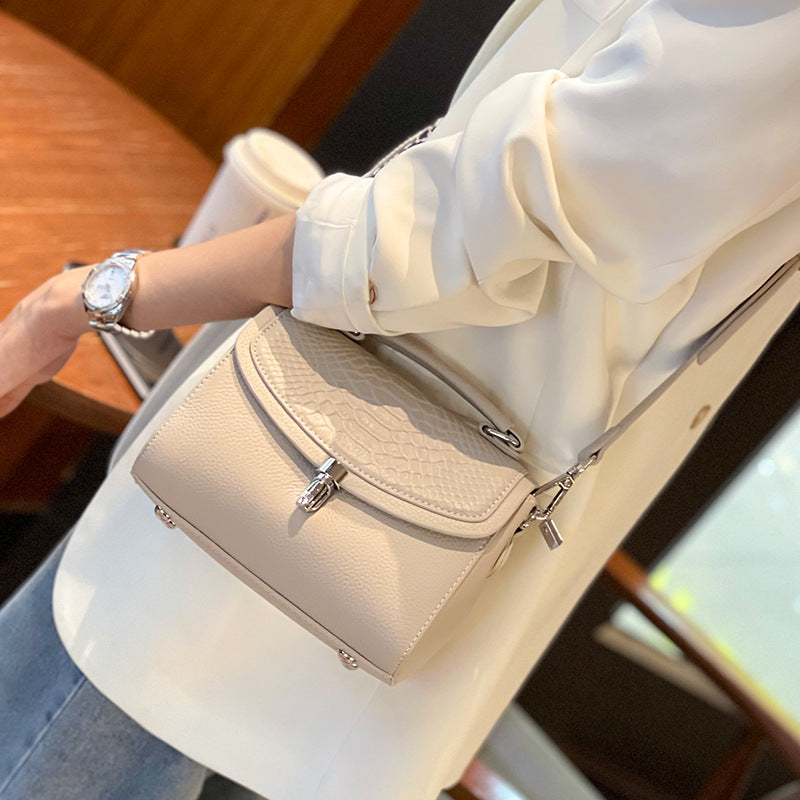 Women's First Layer Cowhide Leather Genuine High Sense Handbags