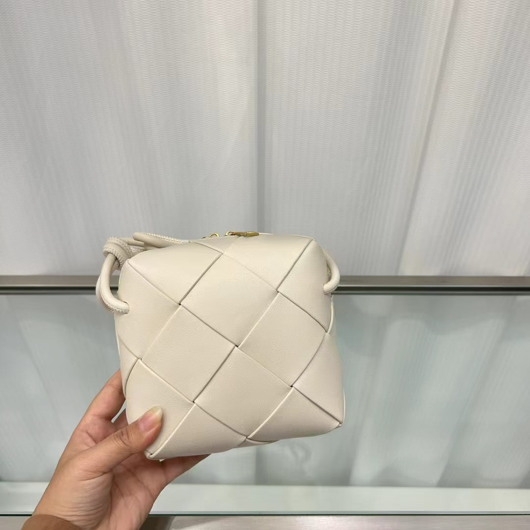 Women's Design Genuine Leather Classic Style Rhombus Crossbody Bags