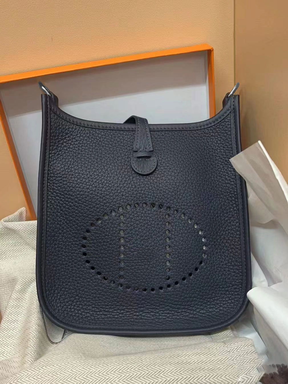 Women's Imported Cowhide Lychee Pattern Letter Genuine Shoulder Bags