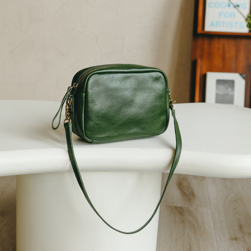 Women's Leather Simple Artistic Retro Personality Trend Crossbody Bags