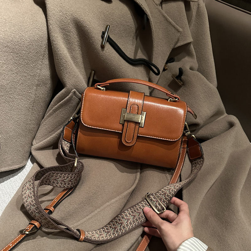 Women's Underarm Vintage Leather Light Luxury Cowhide Shoulder Bags