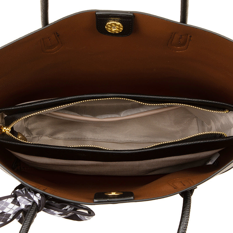 Mother Simple Commuting Leather Free Silk Shoulder Bags