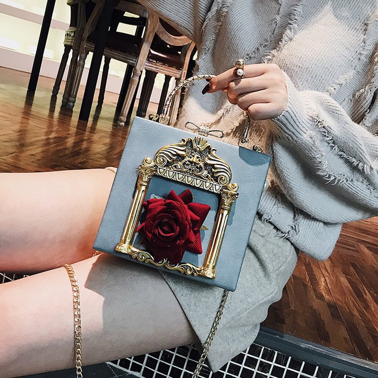 Women's Fashion Flower Box Shaping Chain Portable Handbags