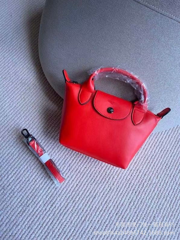 High Quality Cowhide Mini Dumpling Advanced Crossbody Bags