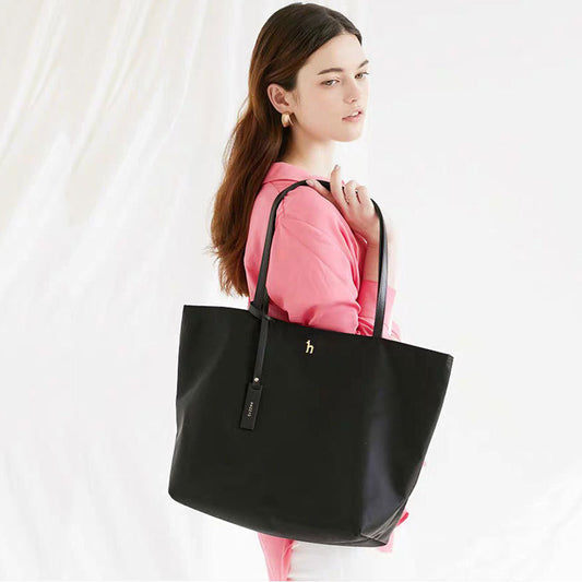 Women's Haggis Large Capacity Commuter Fashion Nylon Shoulder Bags