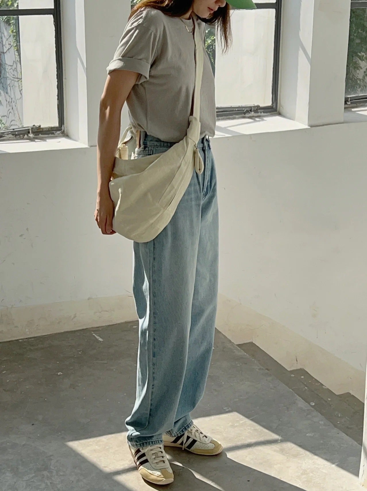Linen Coated Croissant Niche Ode Advanced Texture Crossbody Bags