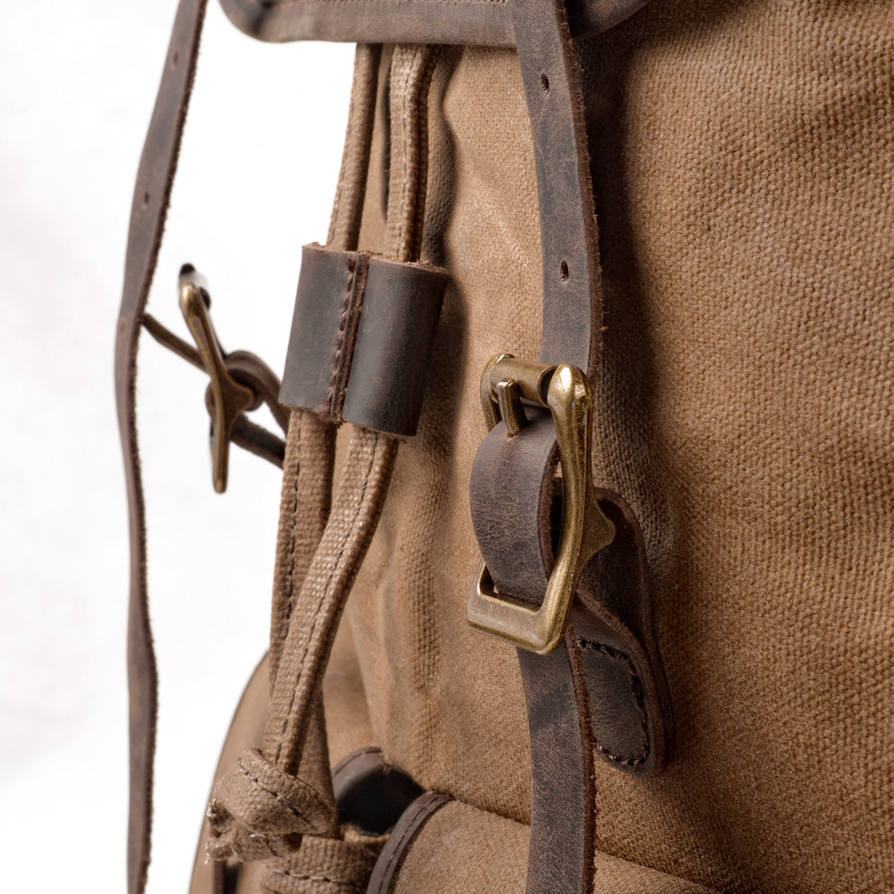 Large Capacity Canvas Stitching Crazy Horse Leather Hiking Backpacks