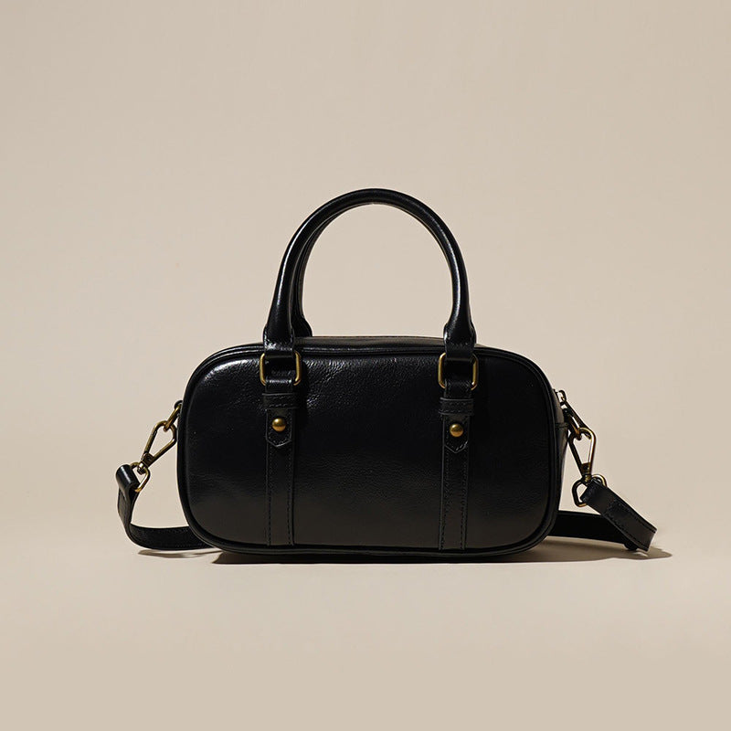Women's First Layer Cowhide Niche Vintage Fashion Portable Shoulder Bags