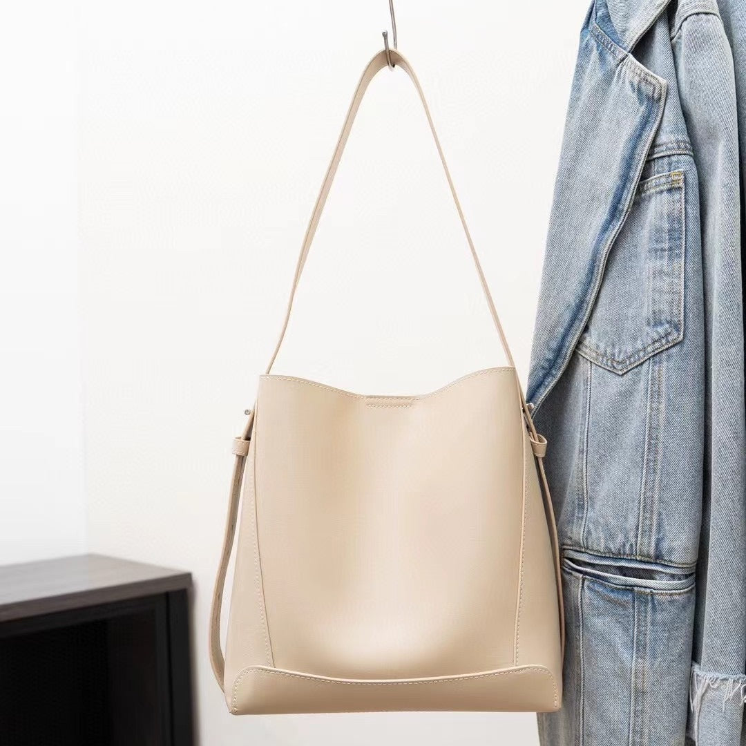 Women's Big Genuine Leather Large Capacity Commuter Bucket Bags
