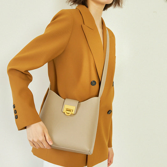 Women's Classic French Minority Trendy Fashion Crossbody Bags