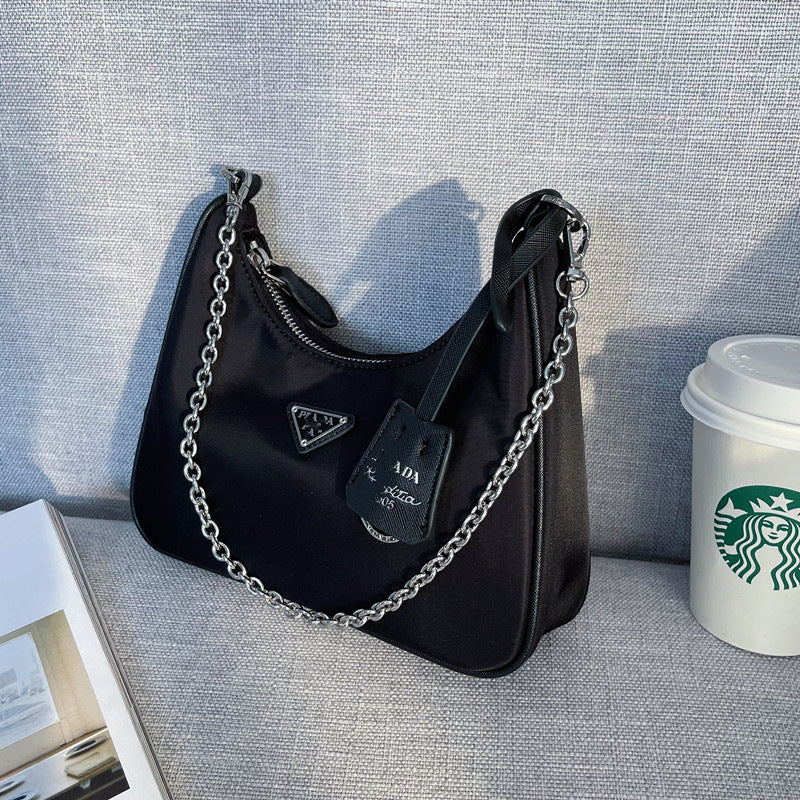 Women's Triangle Mark Waterproof Nylon Cloth Chain Crossbody Bags