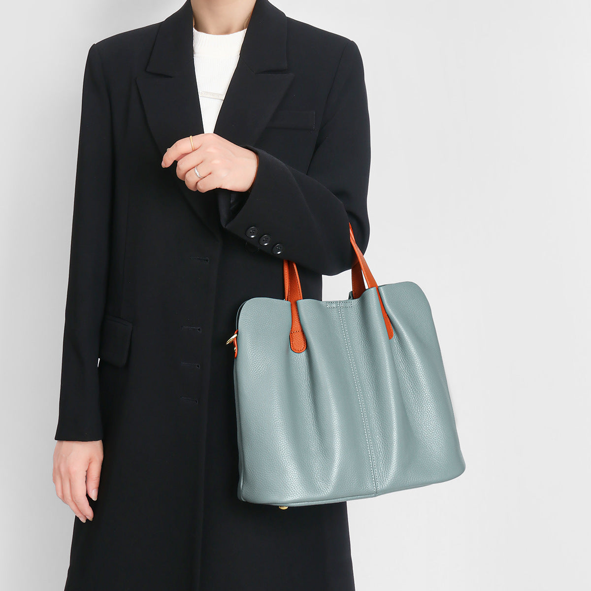 Women's Commuter Large Capacity High-grade Portable Underarm Tote Bags