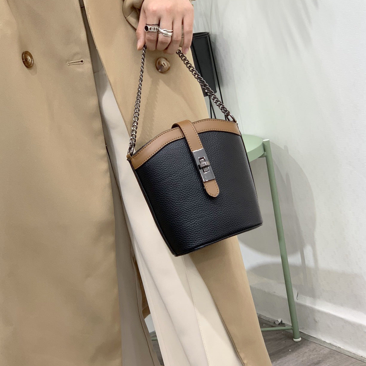 Women's Black Chain Genuine Leather One Western Crossbody Bags