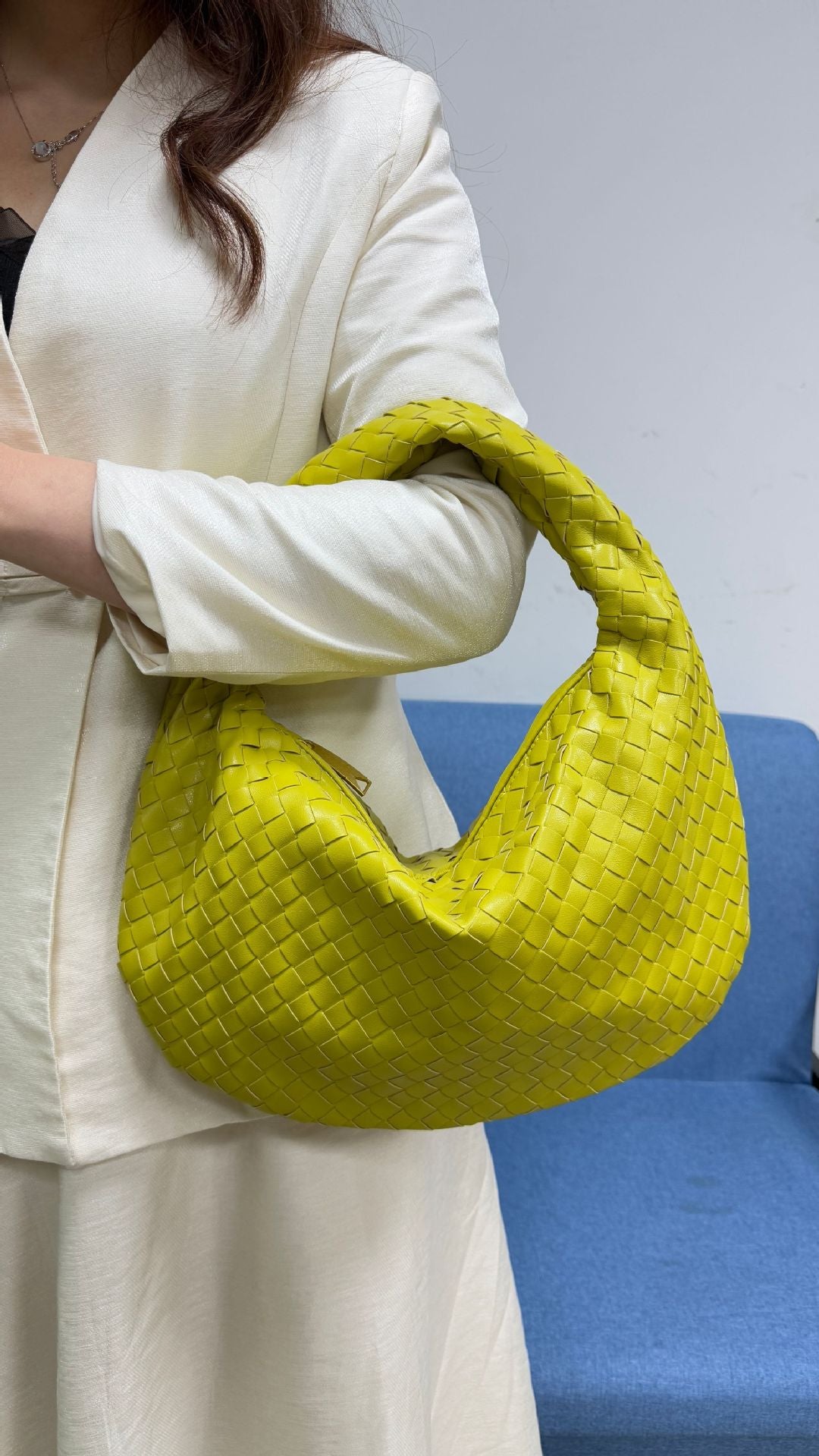 Women's High-grade Woven Stylish Underarm Large Capacity Tote Bags