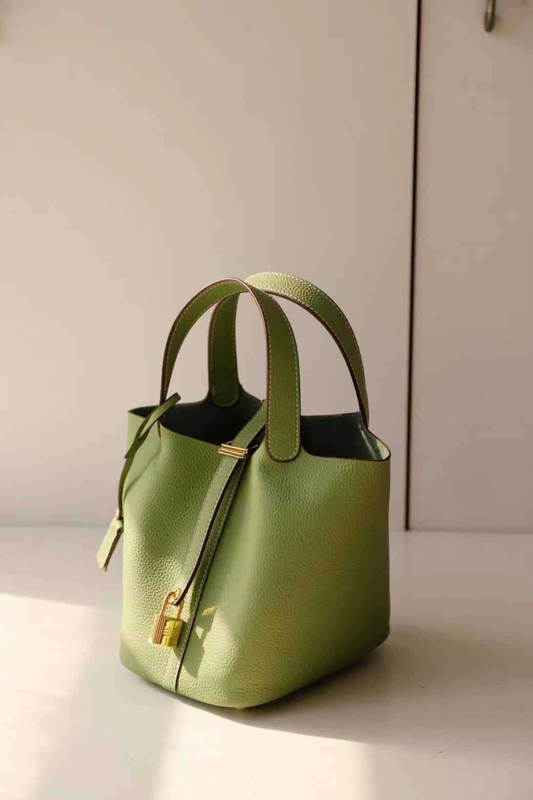 Women's Basket Lychee Pattern First Layer Cowhide Solid Bucket Bags