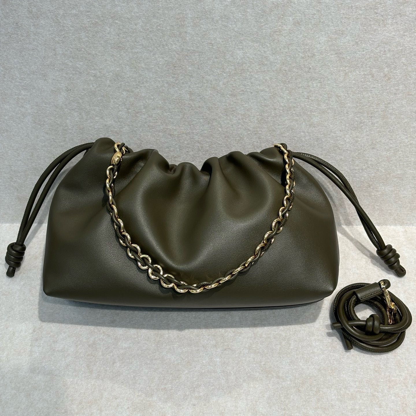 Women's Genuine Leather Lucky Drawstring Simple Cloud Crossbody Bags