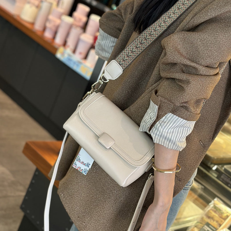 Comfortable Women's Pretty New High-grade Retro Shoulder Bags