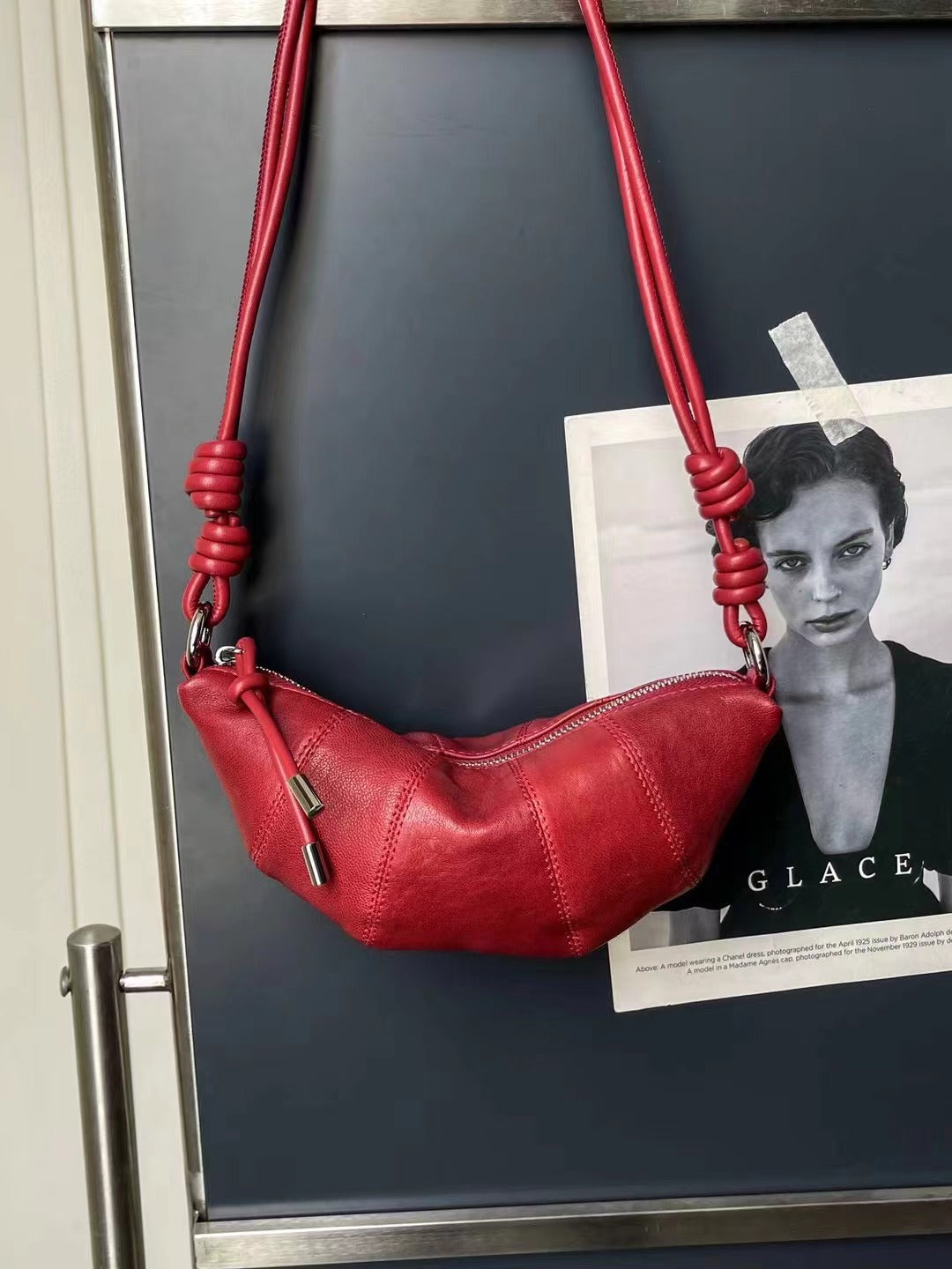 Women's Genuine Leather Single Vegetable Tanned Croissant Shoulder Bags