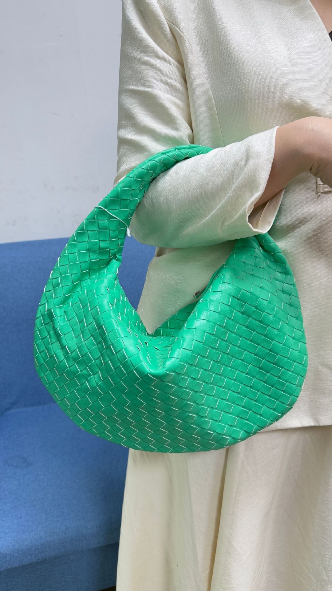 Women's High-grade Woven Stylish Underarm Large Capacity Tote Bags