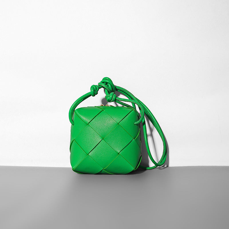 Pretty Fashion Woven Box Diamond Style Shoulder Bags
