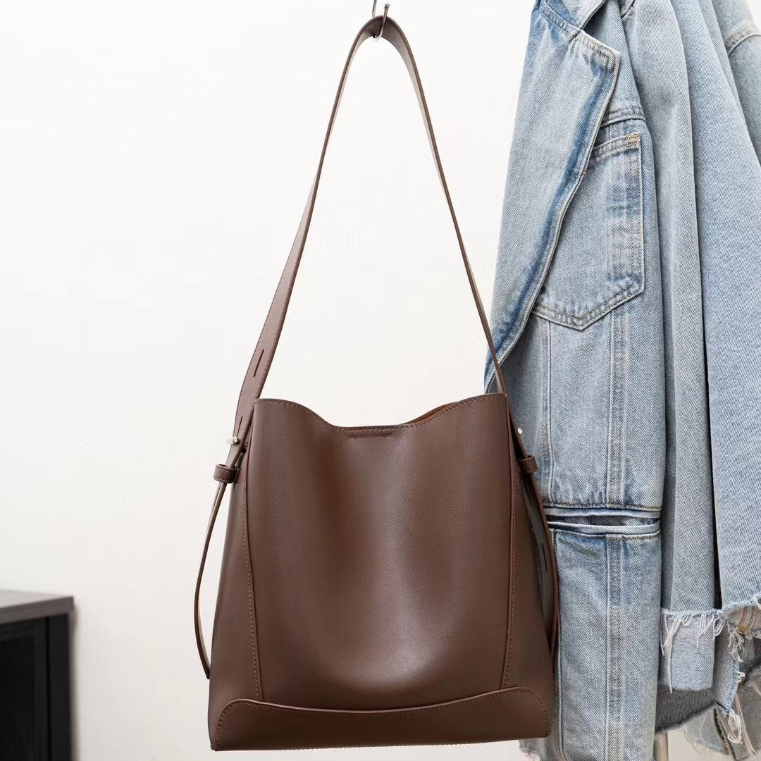 Women's Big Genuine Leather Large Capacity Commuter Bucket Bags