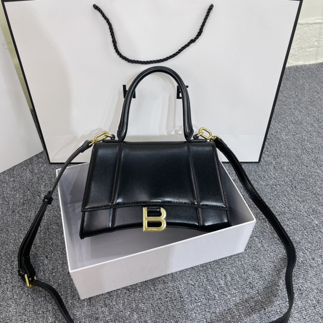 Women's Hourglass Cool Black Crocodile Pattern Shoulder Bags