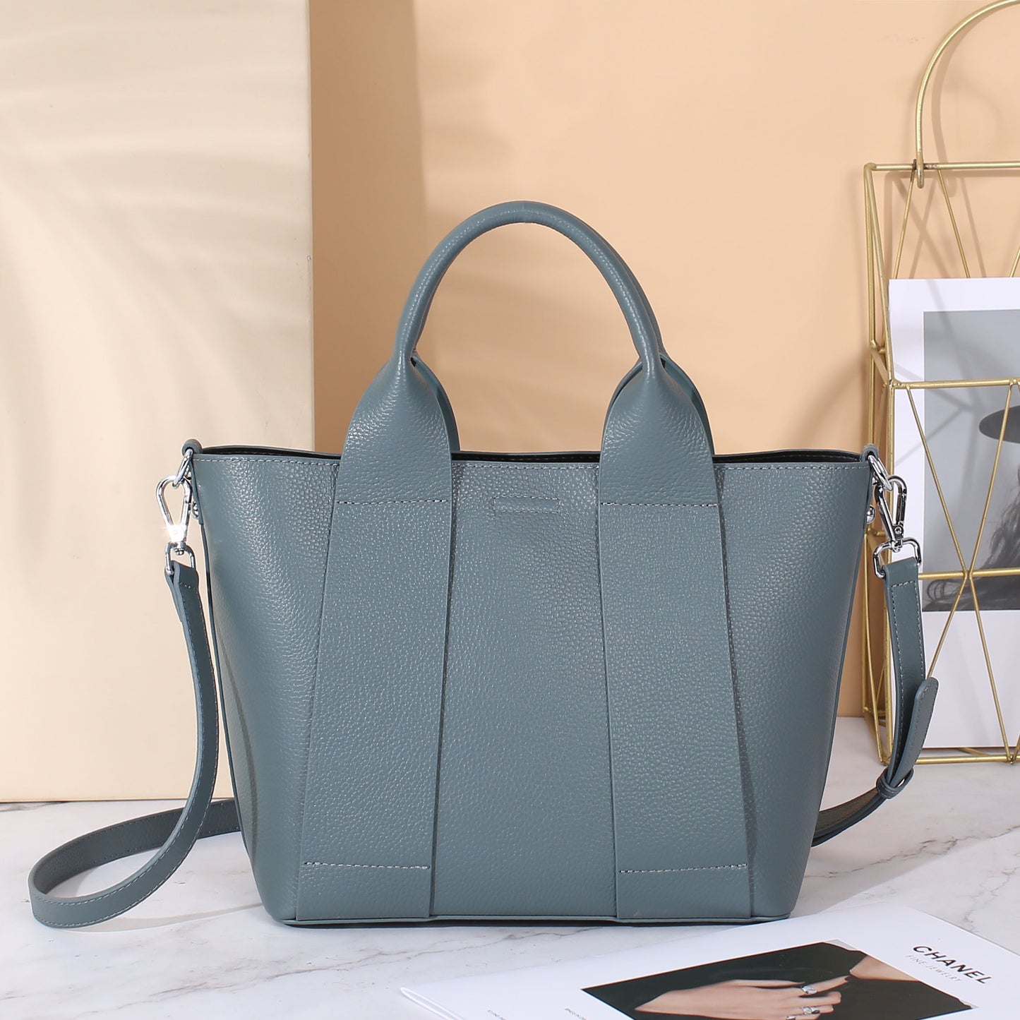Women's Genuine Leather Fashion Portable Large Capacity Handbags