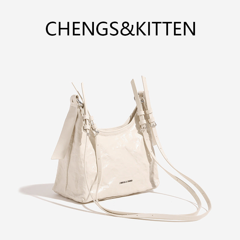 Women's Pleated Oil Wax Leather Underarm Genuine Bags