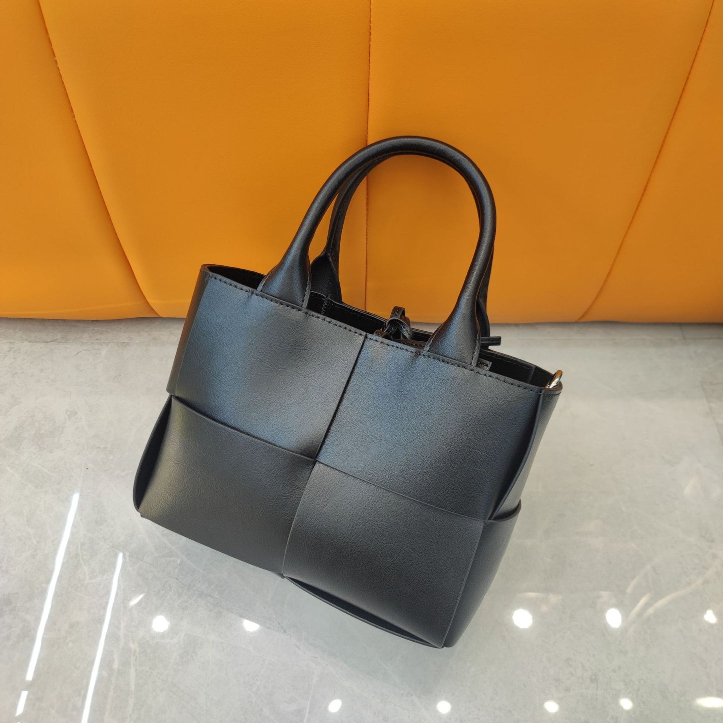 Women's Genuine Leather Woven Cowhide Fashion Crossbody Bags