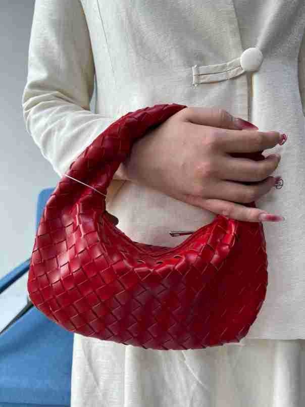 Knotted Hand-woven Horn Portable Dumpling Lot Handbags