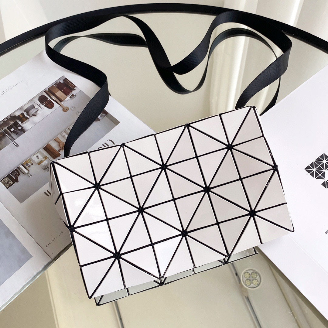 Summer Simple Style Geometric Rhombus Life Shoulder Bags