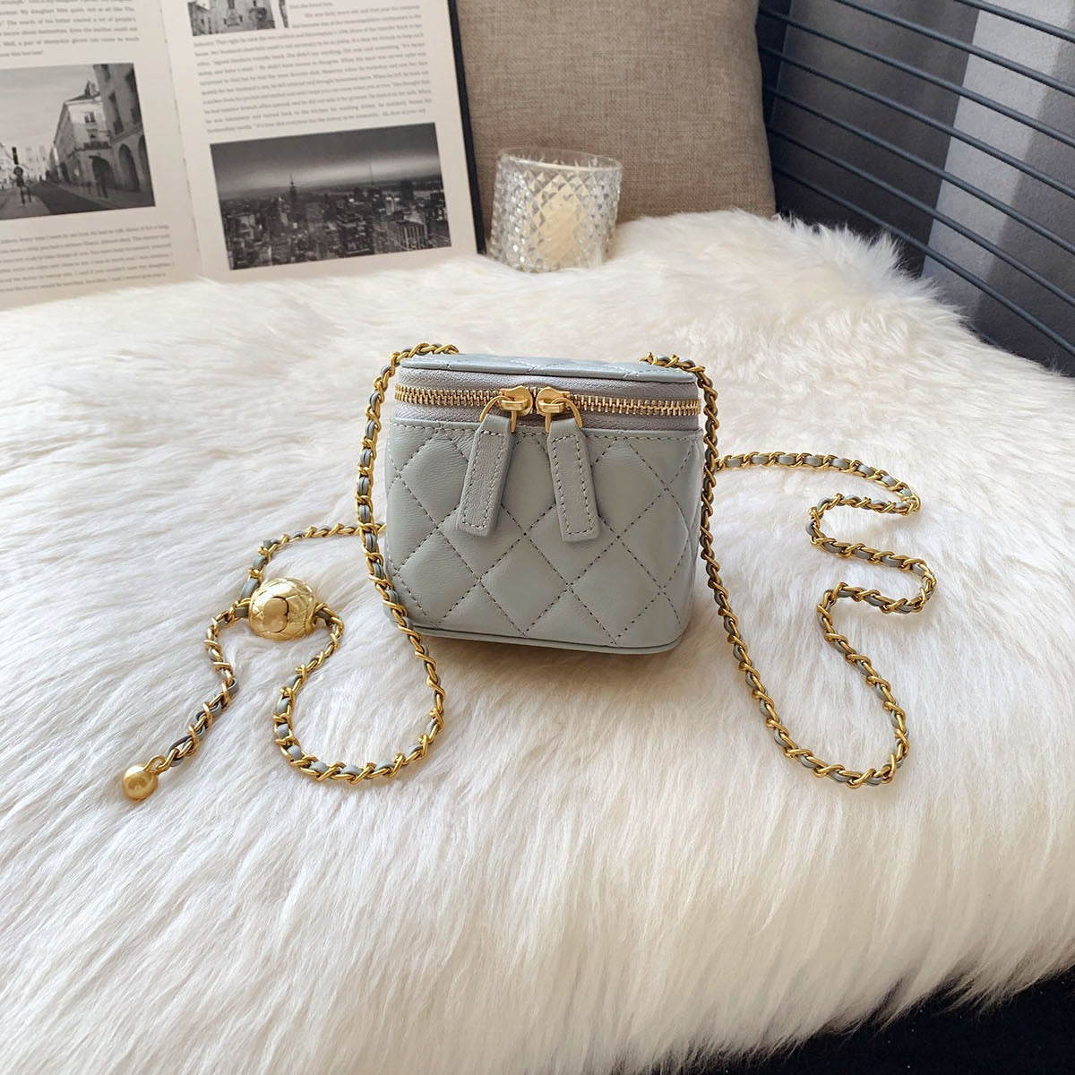 Classic Style Golden Balls Box Rhombus Small Square Bags