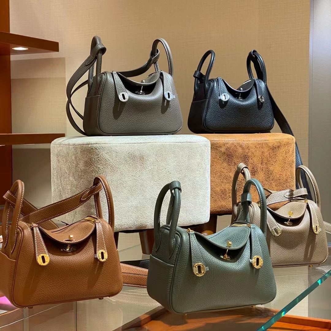 Women's Imported Cowhide Wax Line Lindy Doctor Shoulder Bags