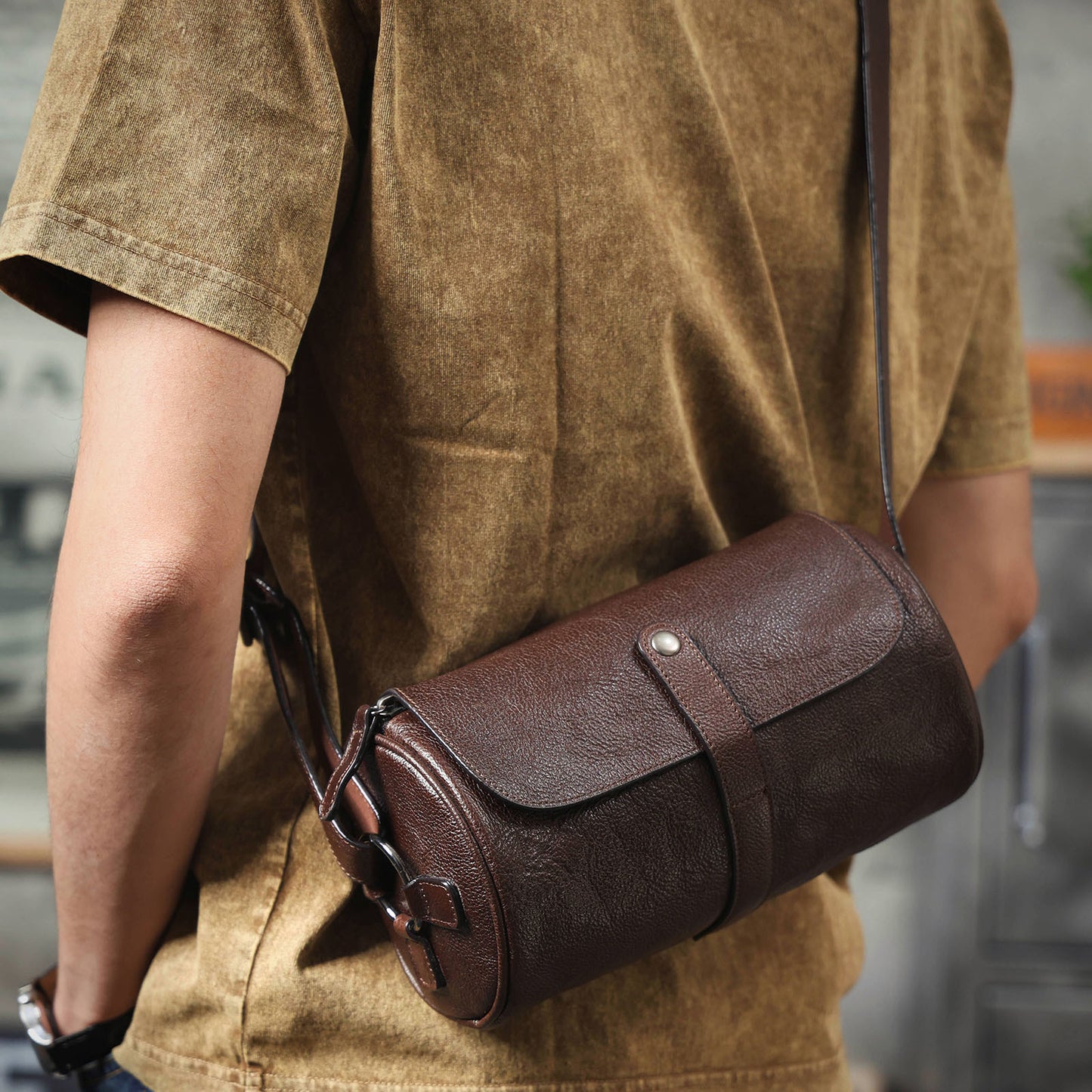 Women's & Men's & Top Layer Special Interest Light Men's Shoulder Bags