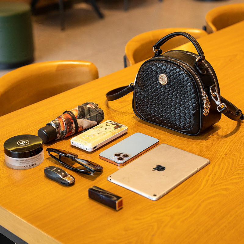 Women's Ge Lauder Woven Pattern Round Commute Crossbody Bags