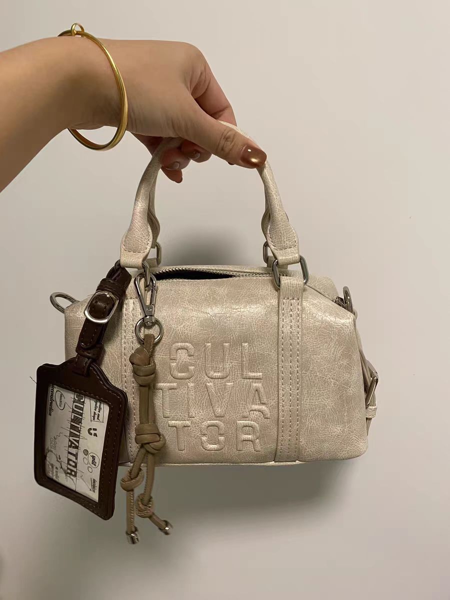 Women's Simple Cultivator Fashion Commuter Carrying Small Square Bags