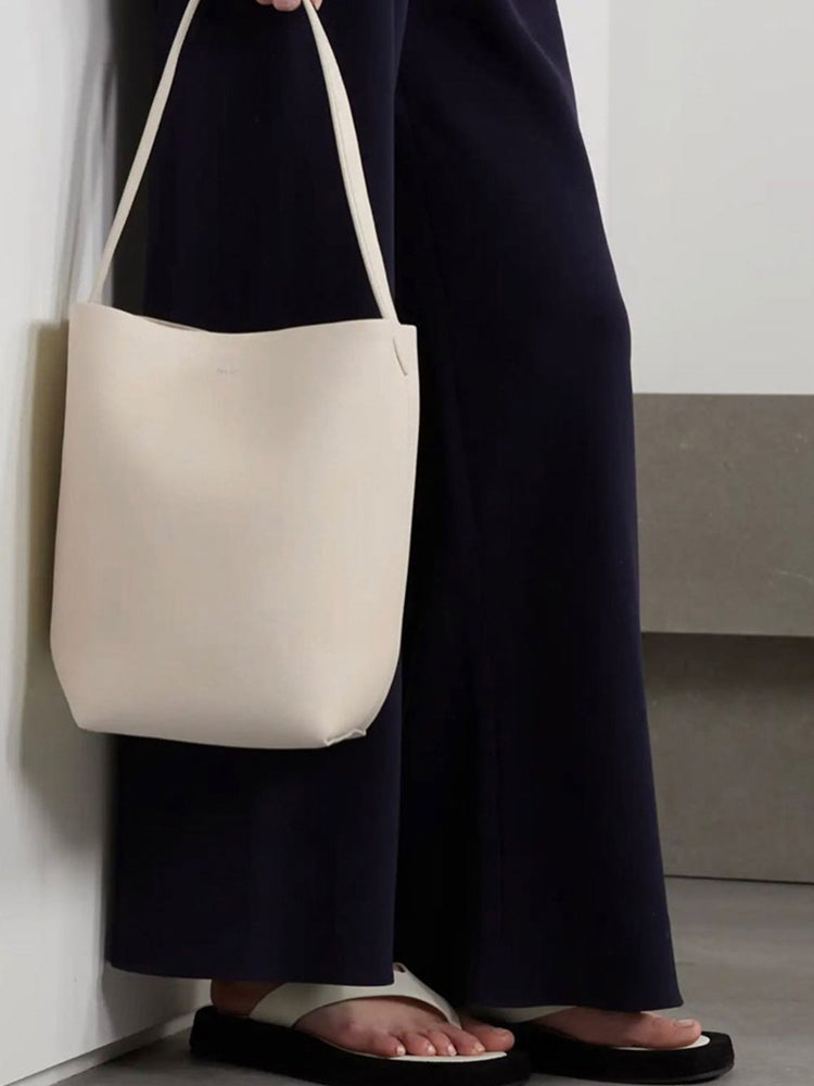 Women's Genuine Leather Large Capacity Commuter High-grade Bucket Bags