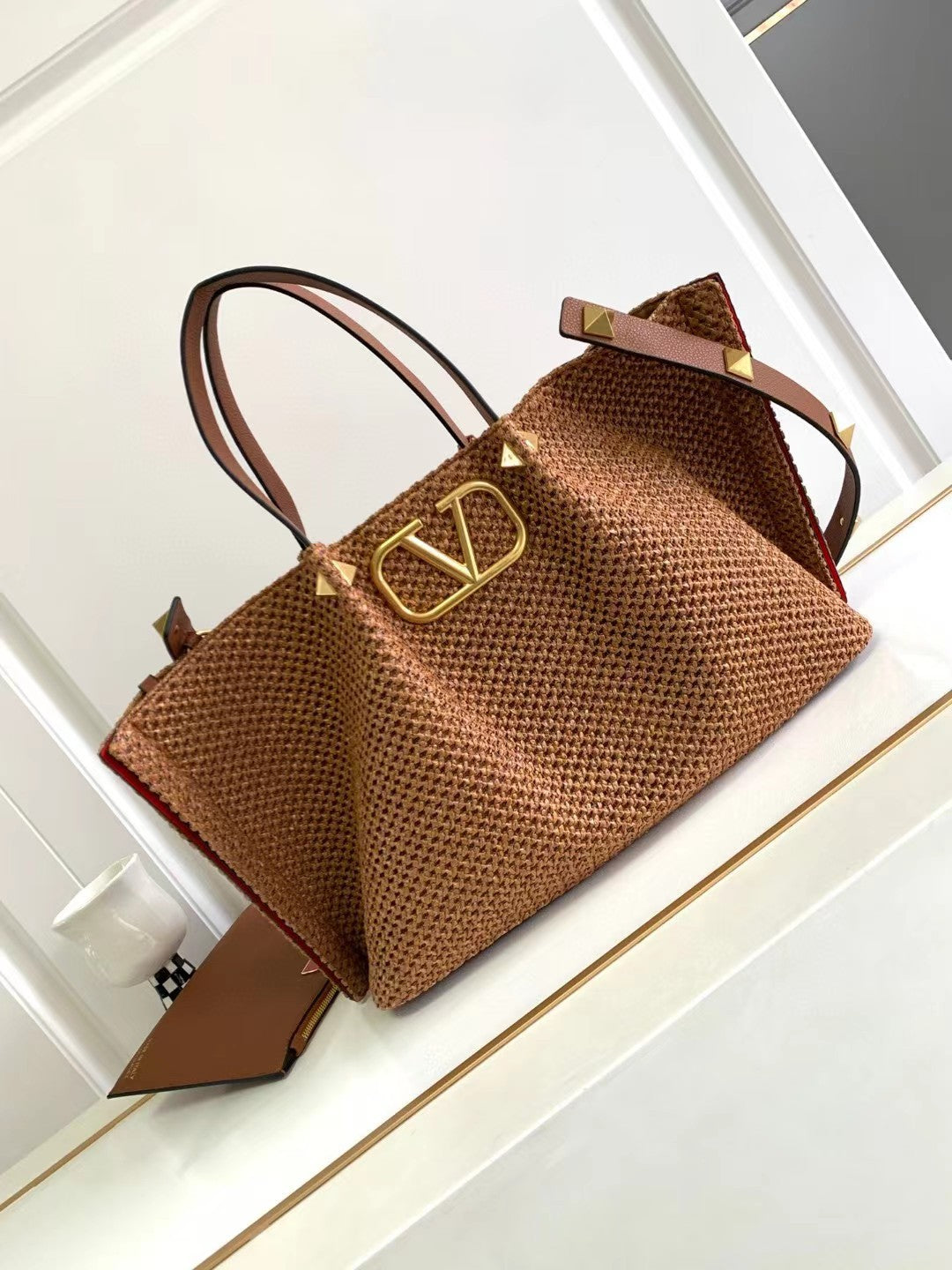 Direct Wholesale V Rivet Chain Shopping Tote Bags