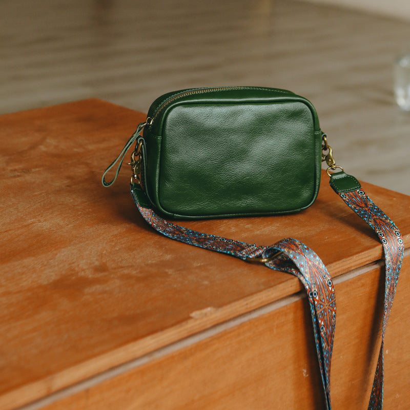 Women's Leather Simple Artistic Retro Personality Trend Crossbody Bags