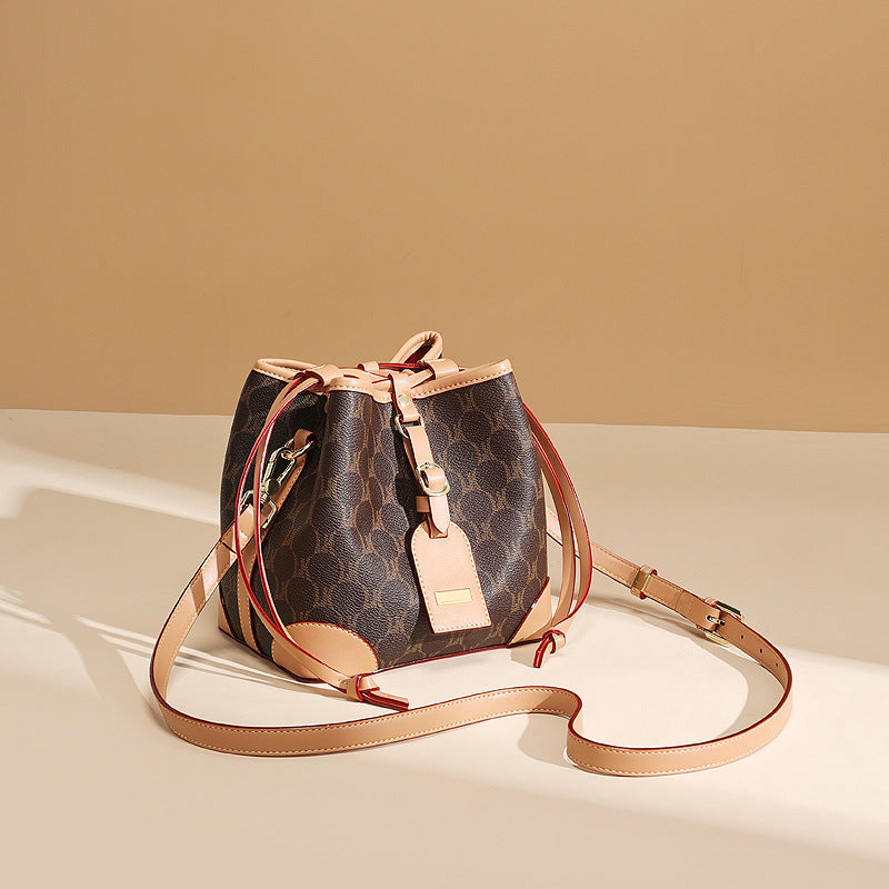 Women's Presbyopic Large Capacity Fashion Retro Easy Bucket Bags