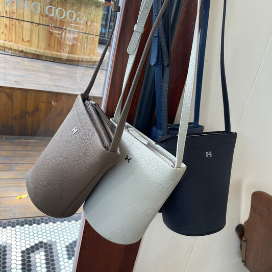 Women's Top Layer Leather Mini Portable Lychee Bucket Bags